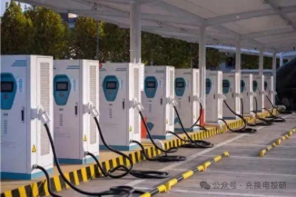 首选配资炒股网 2025 年 5 月充电基础设施数据解析：408 万公共桩与千万私人桩背后的市场变革